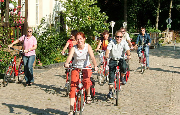 Cyclists tour in Schlaubetal